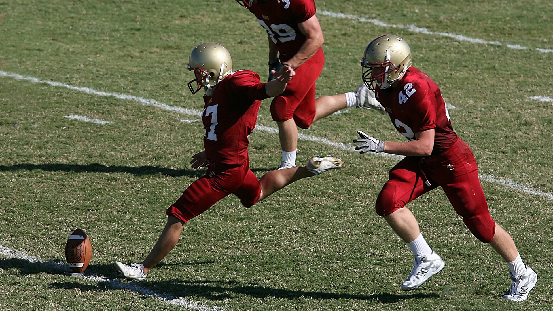 _未来都市：高科技智能场馆带来的比赛新体验_，智能科技展厅设计方案